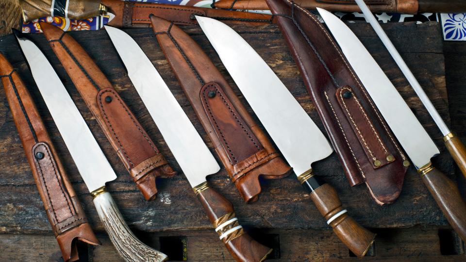 knives on block