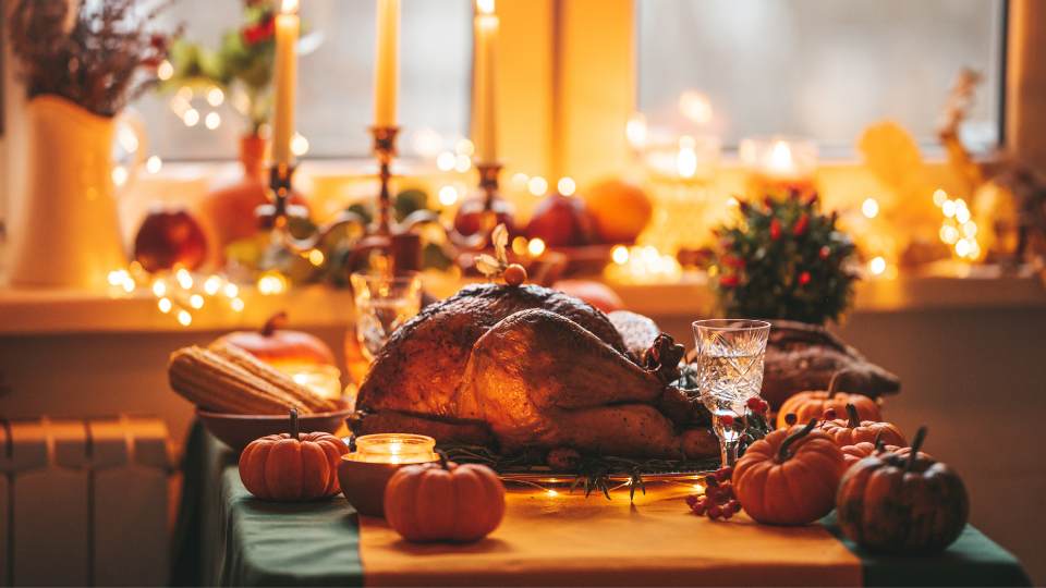 thanksgiving food on table