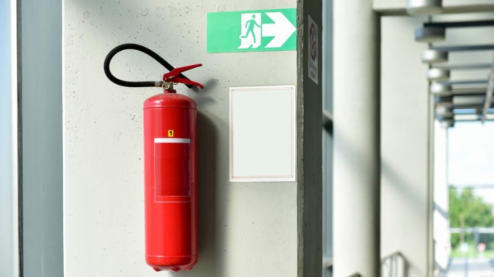  fire extinguisher on wall