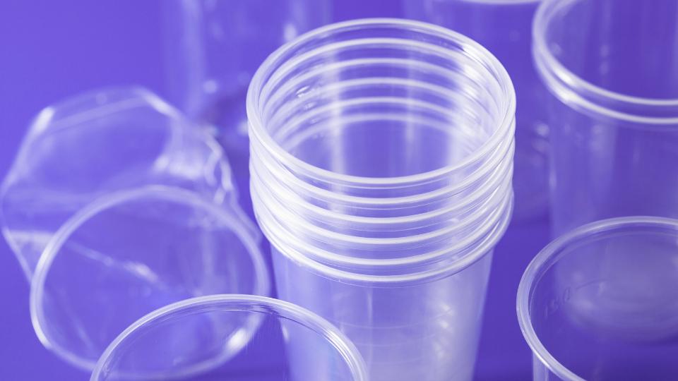 Single use plastic cups